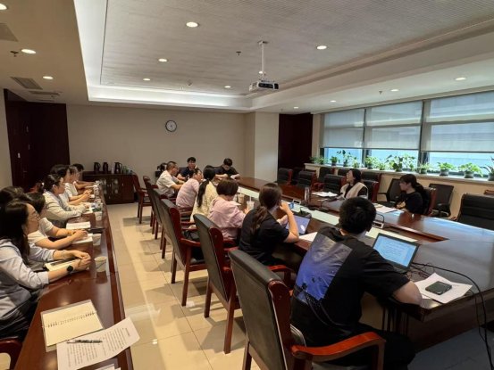 市医保中心召开长护险受托机构经办工作座谈会